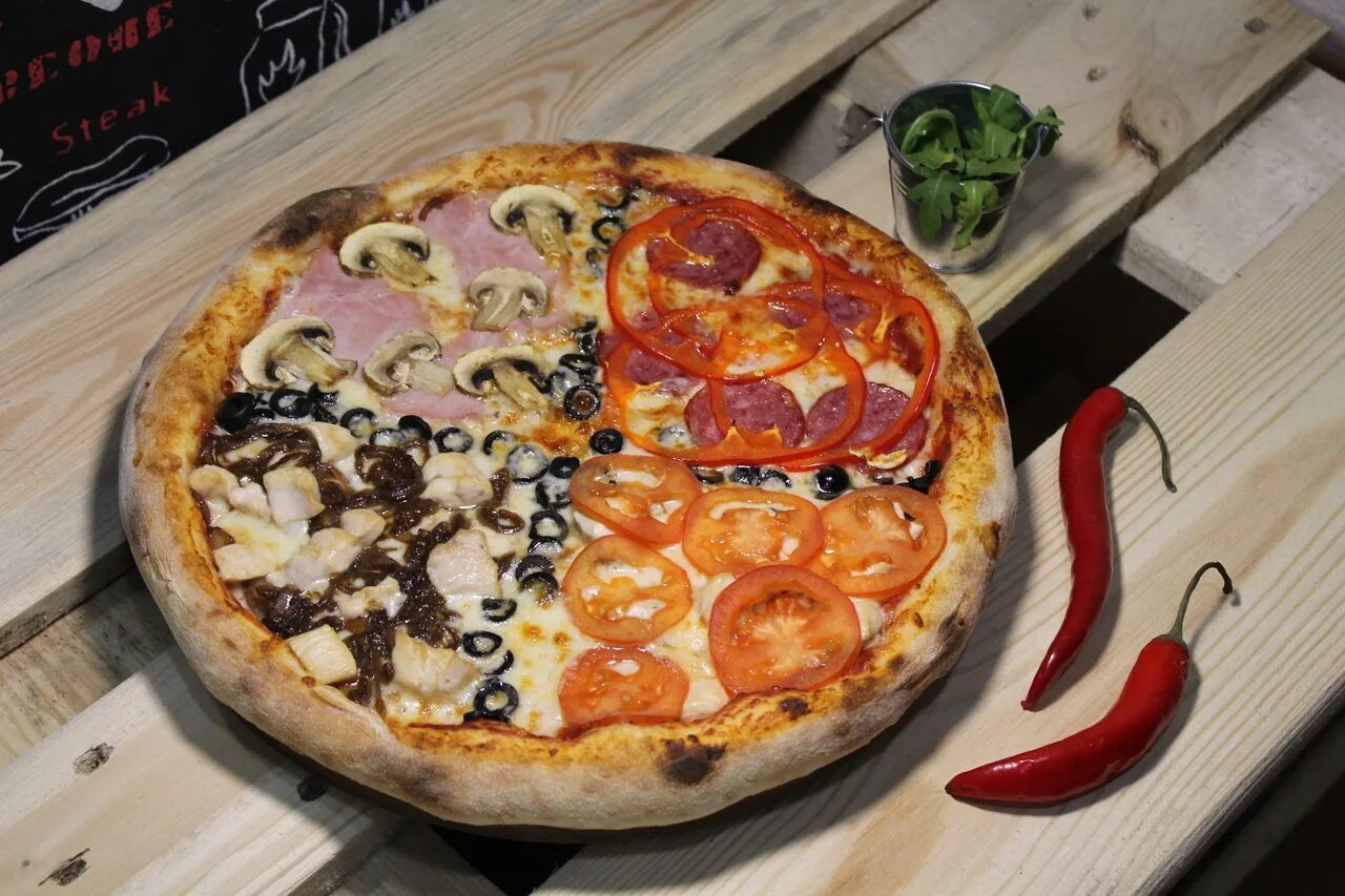 Пицца гомель. Pizza гомель. Пицца гомель. Сушимания, пепперони, пицца. Белиссимо пицца вегетарианская.