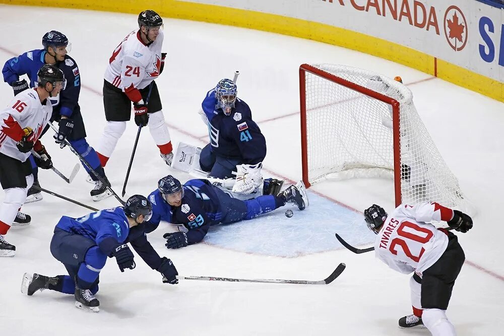 Нападающий в хоккее. Хоккей фото. Наш хоккей. Коромыслов хоккеист ска. Овечкин кубок мира 2016.