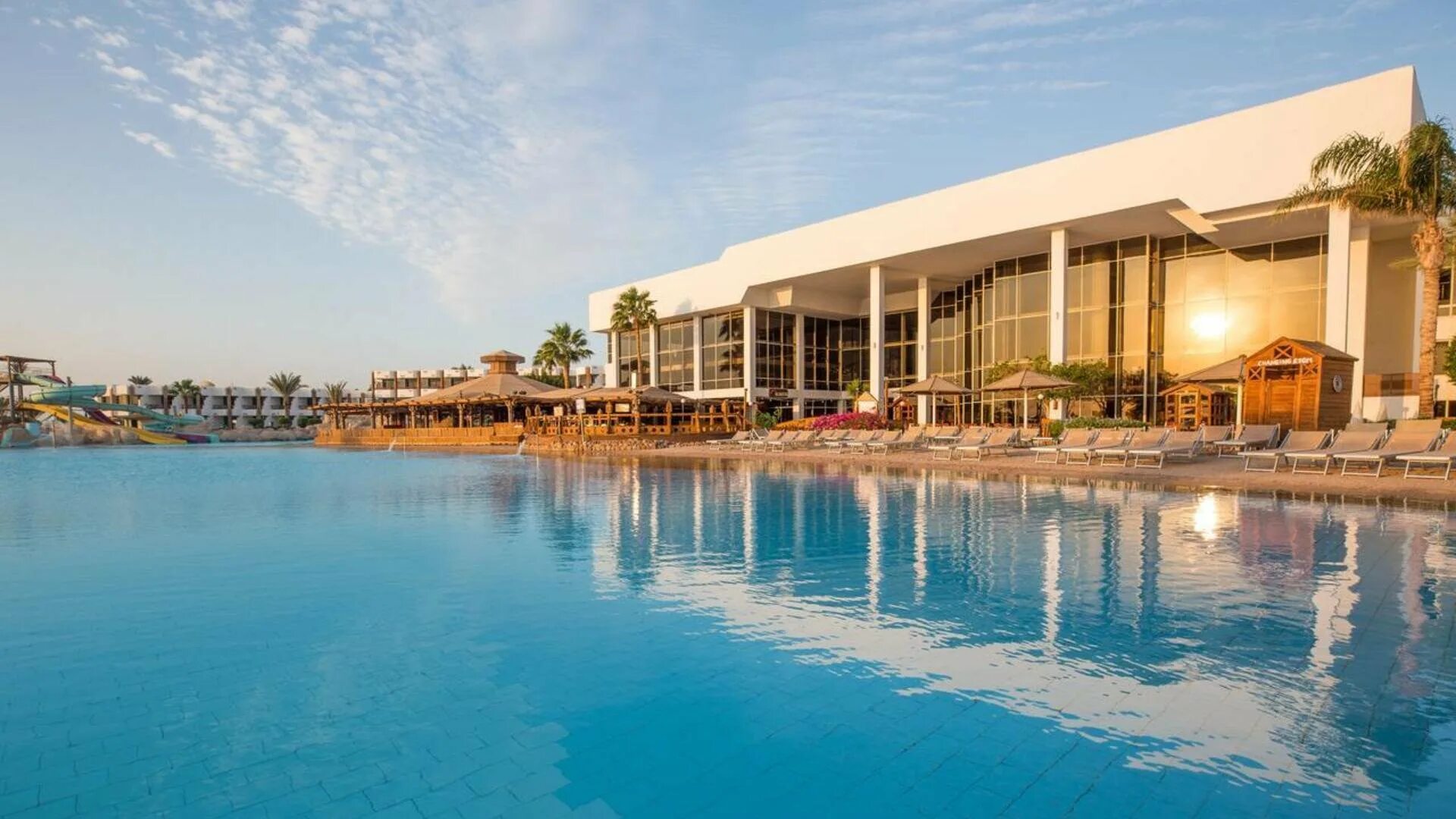 Пирамиса шарм. Египет отель дессоле пирамиса шарм-эль-шейх. Отель дессоле пирамиса шарм-эль-шейх. Пирамиса шарм. Пирамиса бич резорт шарм эль шейх отель.