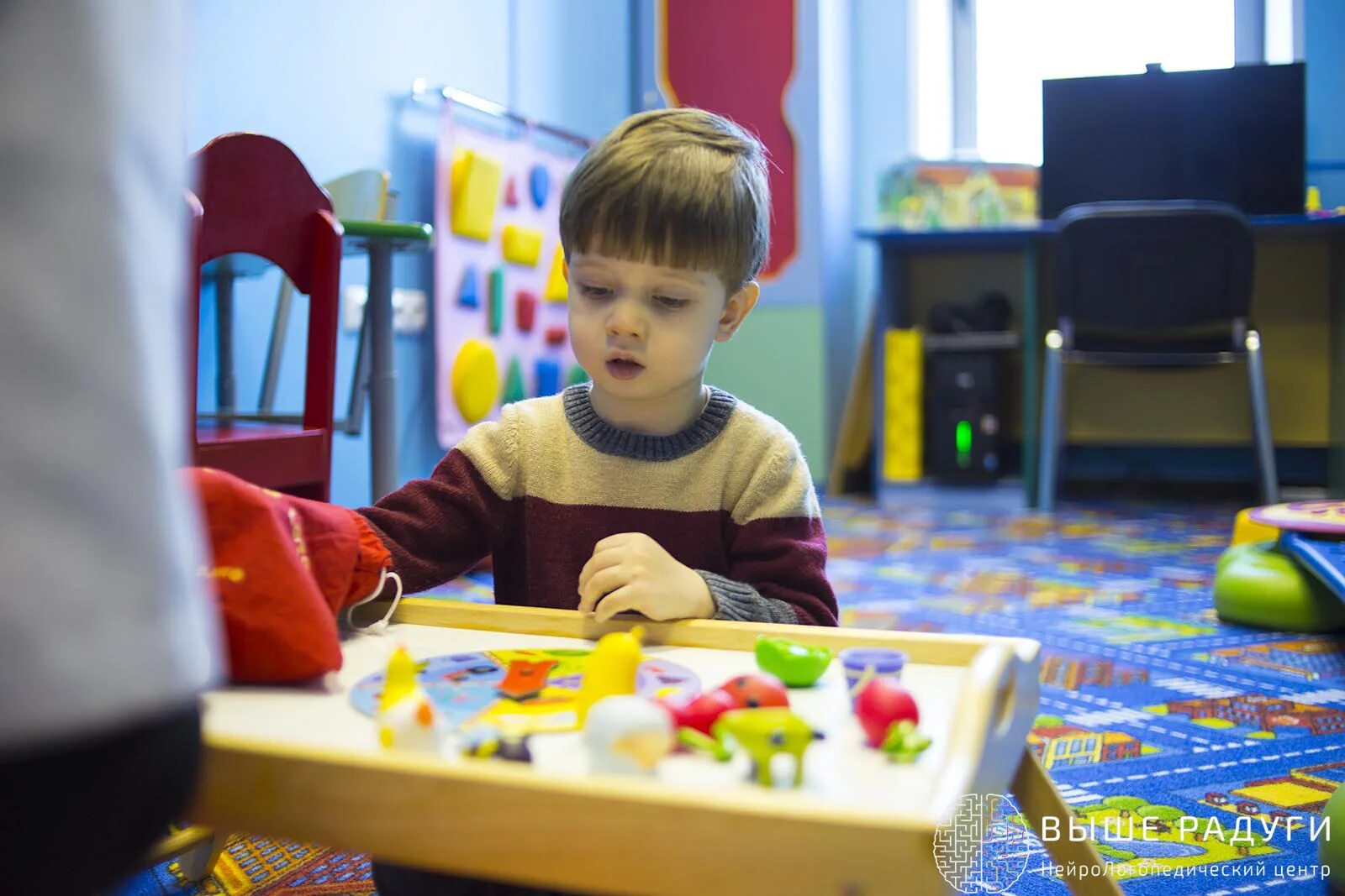 Индивидуальные занятия с дошкольниками. Занятия с дефектологом для ребенка с зпр. Занятия для детей. Занятия с логопедом для детей. Дефектолог занятия с детьми программа.