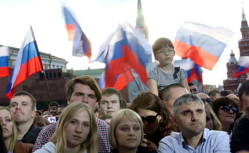 Россия человек. Люди России фото. Бесправный народ. Народ бесправный России. Many people in russia have