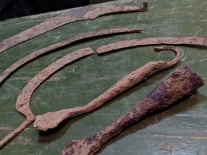 Traditional artefacts 9 grade