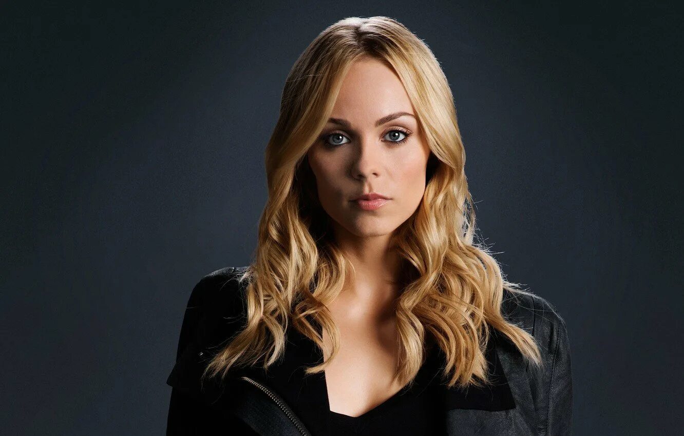 Zafiro laurendine model. Группа lori lori футболка. Лорин ноэль хилл. Ив сен-лоран павел блюденов. Девушки лора вандервурт.