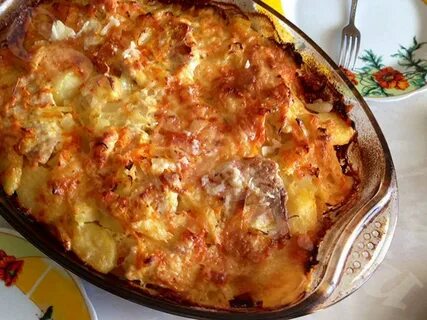 Видео рецепт картошки с мясом в духовке