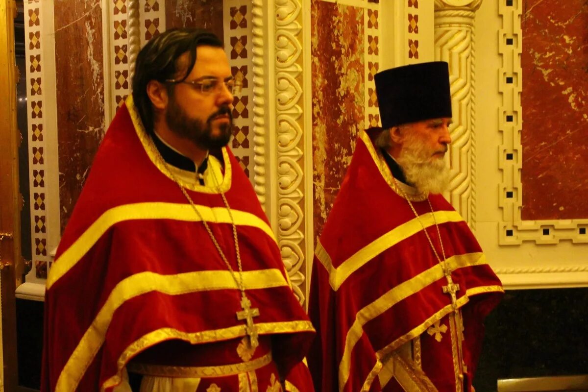 Храм христа спасителясвяшенство. Ключарь храма христа спасителя михаил рязанцев. Протоиерей михаил васильев отпевание. Протодиакон николай филатов. Иерей димитрий храм христа спасителя.