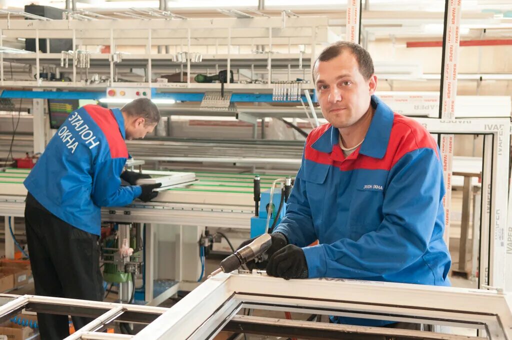 окна спб завод. богатырский 18 окна петербурга. склад крепкие окна. ооо окна эталон. производство.