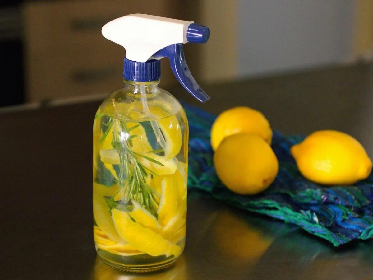 Как отмыть лимон. Освежитель для домашнего. Лимон для уборки. Аромат лимона. Лайфхаки с лимоном.