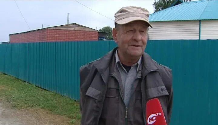 Староста в деревне 19 век. Дмитрий олегин староста деревни. Старшина деревни. Староста в селе. Старшина деревни.