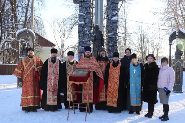 Сергиево посадское благочиние праздник новомучеников радонежских. День благочиния. Выставка православных книг. 2е яковлевское благочиние события. Святая русь.