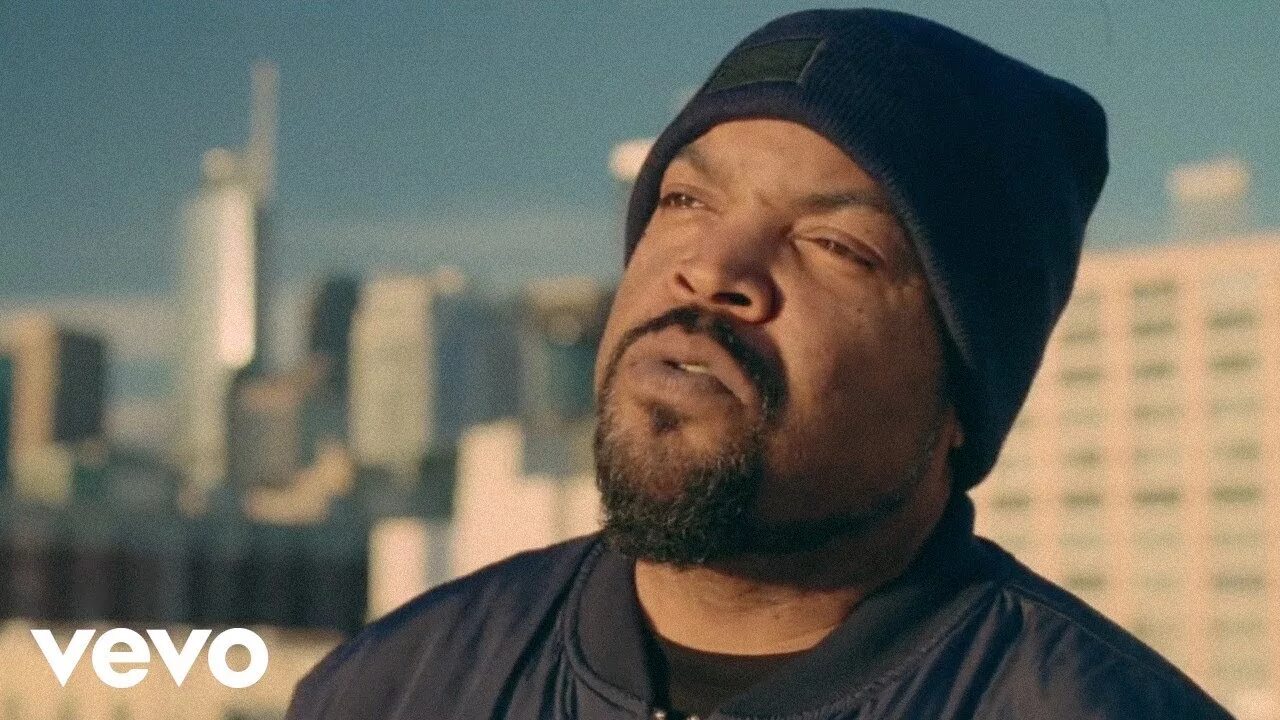 Ice cube текст. Ice Cube. Ice Cube с бородой. Ice Cube с ак47.