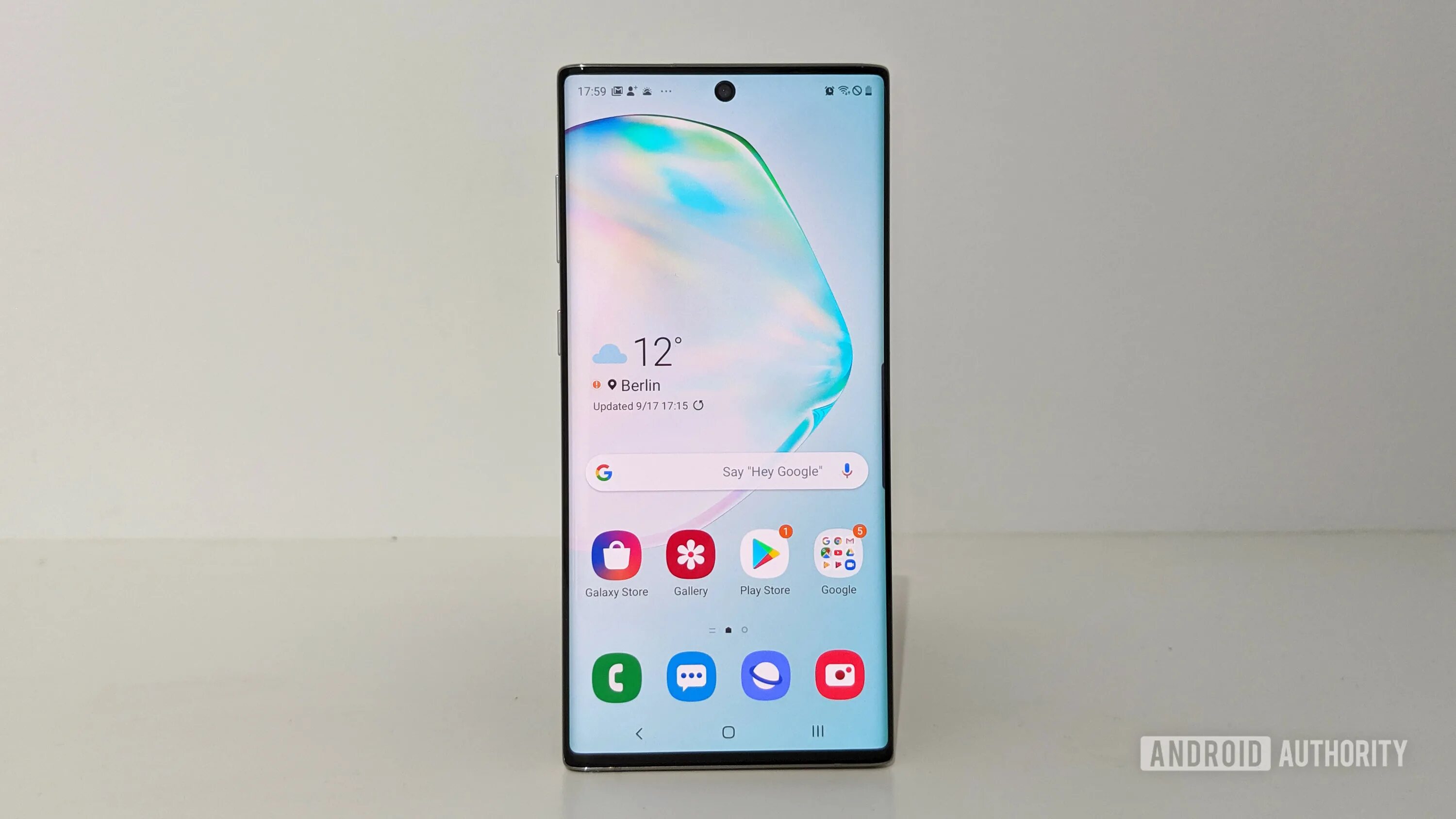 Samsung Galaxy Note 10 экран. Дисплей Samsung Note 10 Plus. One UI 2 Galaxy Note 10. Самсунг нот 10 плюс. Samsung note 10 экран