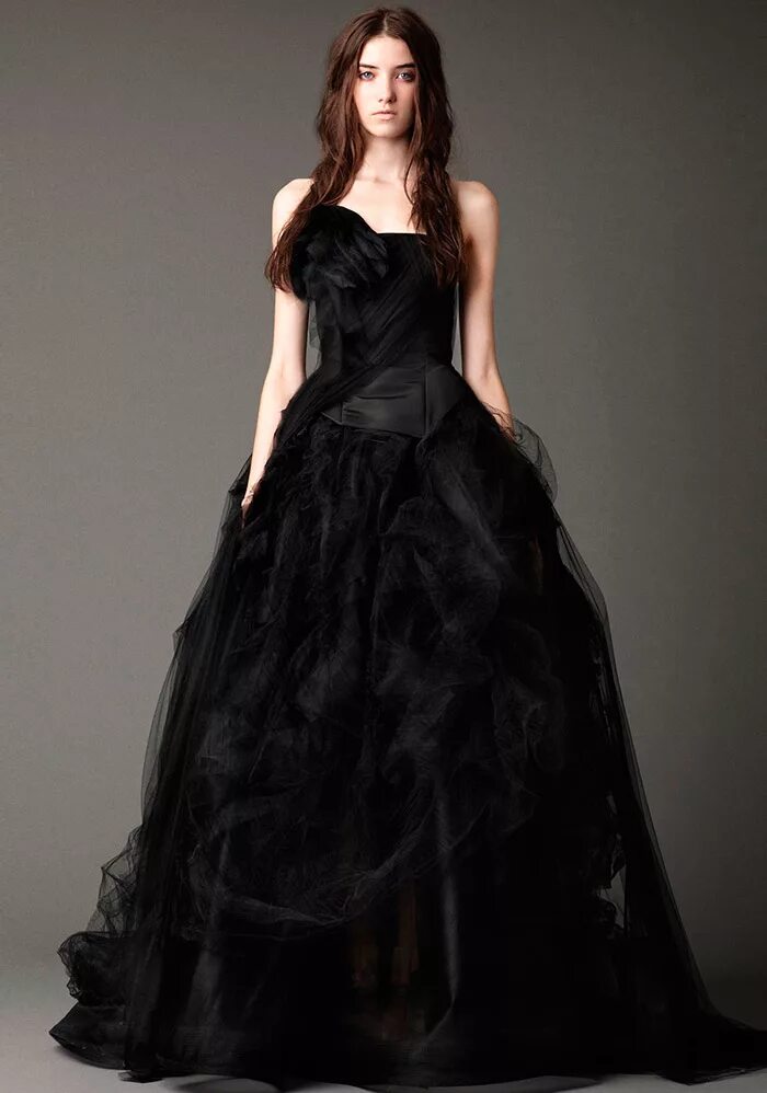 Черное пышное платье фото. Vera wang платье черное. черное свадебное платье от веры вонг. черное свадебное платье vera wang. пышное платье vera wang.