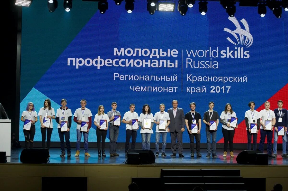 край юный. поисковые отряды краснодарского края. кинделинское школьное лесничество. фото из подростковых кружков. лагерь краснодарский край.