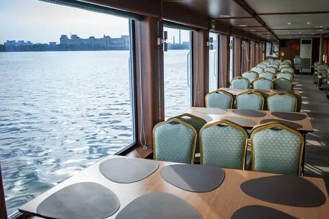 Круиз на теплоходе с ужином москва