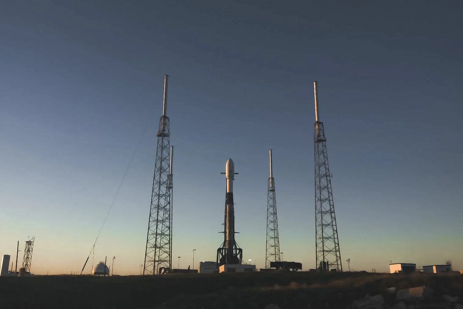 Starlink launch tonight. Falcon 9 starlink. старлинк ракета. спутник тв.