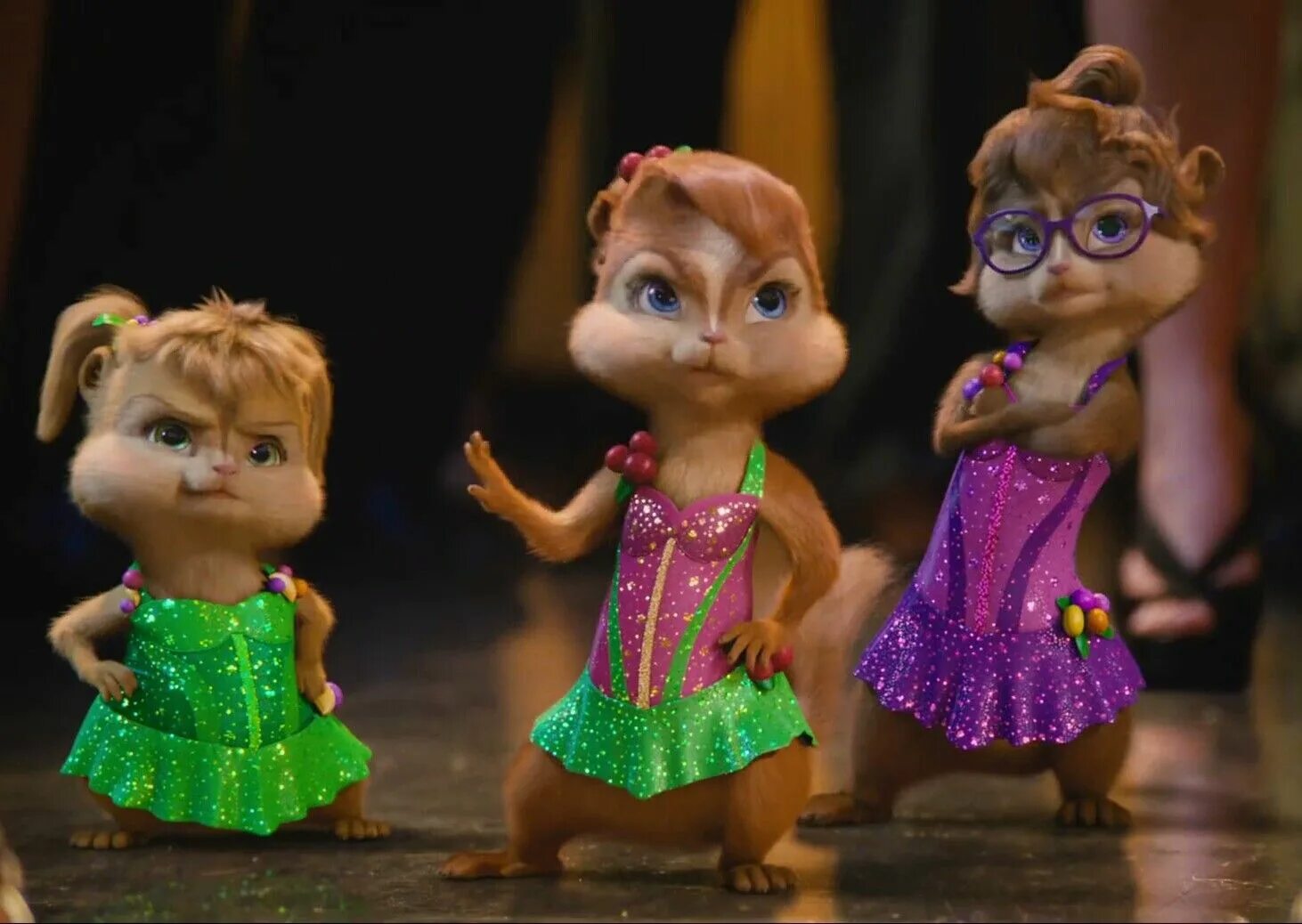 Элвин и бурундуки 2. Элвин и бурундуки бурундушки британи. Элвин и бурундуки джанет. Джанетта элвин и бурундуки. Элвин и бурундуки 3.