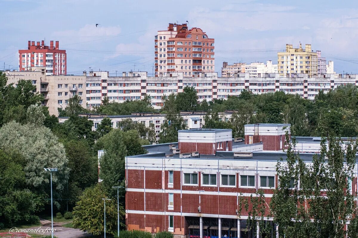 Красносельский петербург. Открытые крыши Красносельского района. Пионерстроя 1998 год. Улица Алексеева.