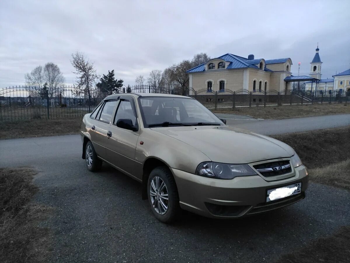 Куплю дэу нексия б у. Daewoo Nexia 2011 1.6. Daewoo Nexia 2011 год гос номер. Нексия 2011 года старый кузов. Машина Дэу Нексия 2011 года отзыв.