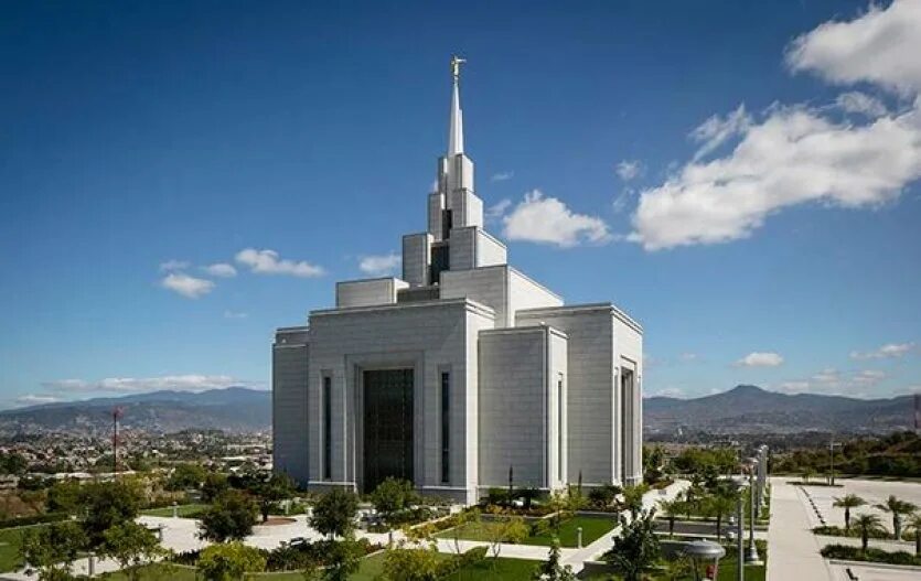 Столицей какого государства является город тегусигальпа. Tegucigalpa Honduras Temple Гондурас. Тегусигальпа столица. Библиотека в Тегусигальпа.