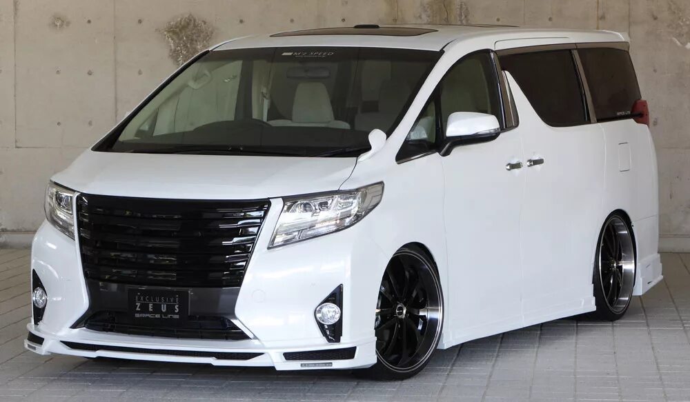 Тойота альфард 30. Toyota Alphard 2023. Toyota Alphard 30s. Тойота альфард 2017. Отличается альфард