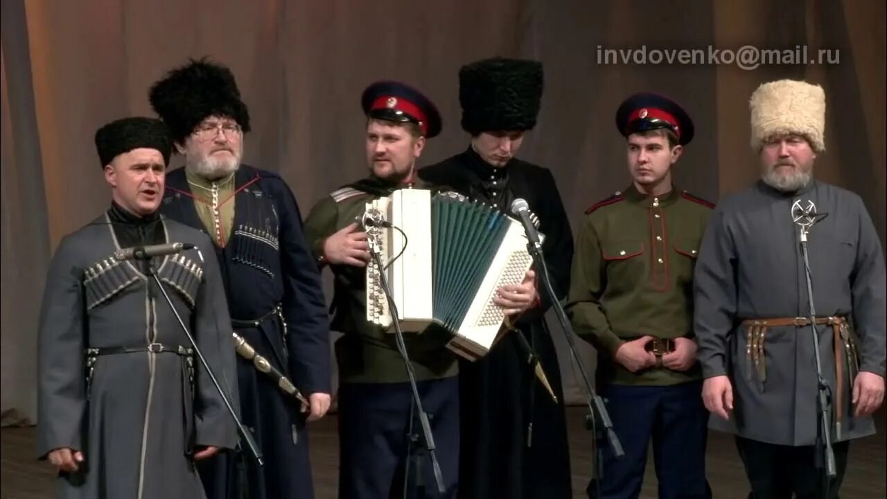 Ансамбль казачьей песни братина. Братина казачьего войска хабаровск. Казачий ансамбль братина. Братина песни. Братина песни.