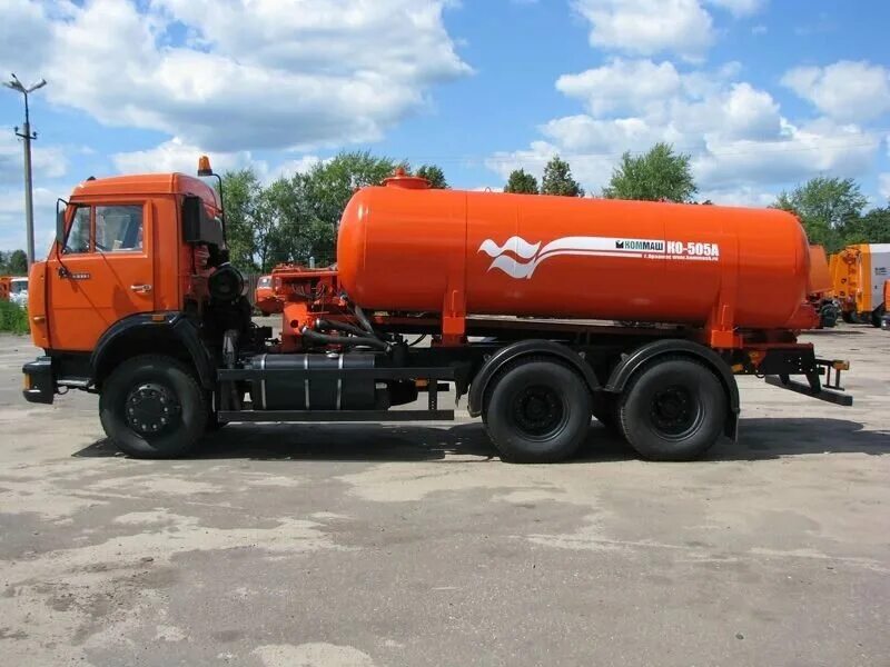 Вакуумная машина камаз ко 505а. Камаз ко 505. Ко-505б вакуумная машина камаз-65115. Вакуумная машина камаз ко 505а. Камаз ко 505.