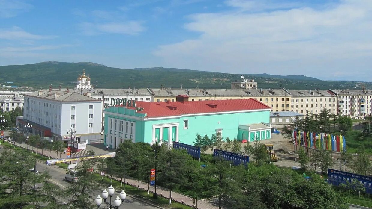 Магадан 13. Поселок Сокол Магаданской области. Аэропорт Магадан. Алькампо Магадан. Магадан сверху.