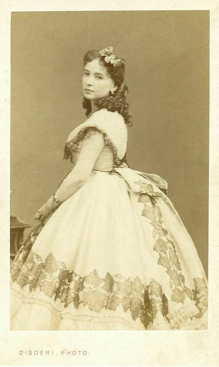 Кора перл. Кора перл в салуне. Франция перл. Франция перл. Кора перл мемуары.