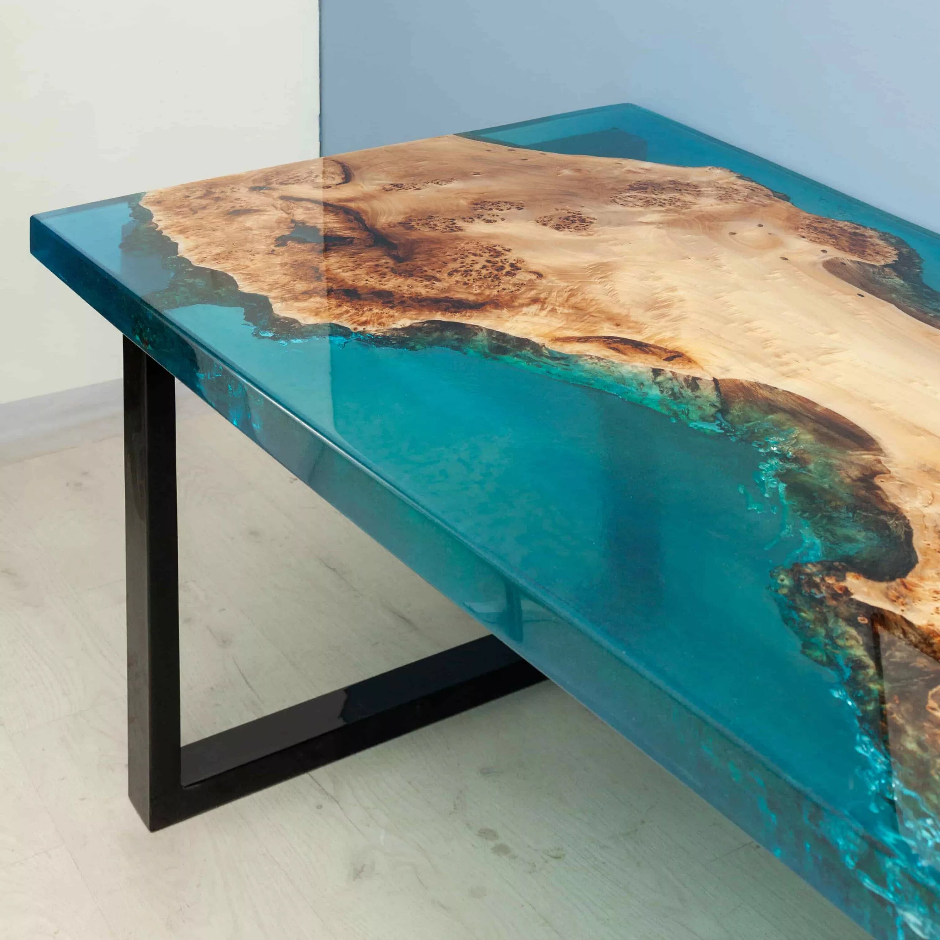 Стол с эпоксидной смолой море. Стол из эпоксидной смолы. Epoxid table. Необработанное дерево стол. Стол из карагача и эпоксидной.