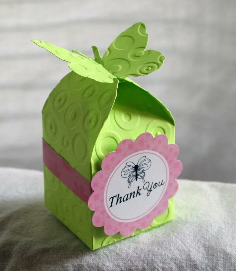 Коробки необычной формы. Маленькие подарочные коробочки. Коробочки-раскладушки мэджик-бокс. Конвертик для подарка. Коробка конфет рисунок.