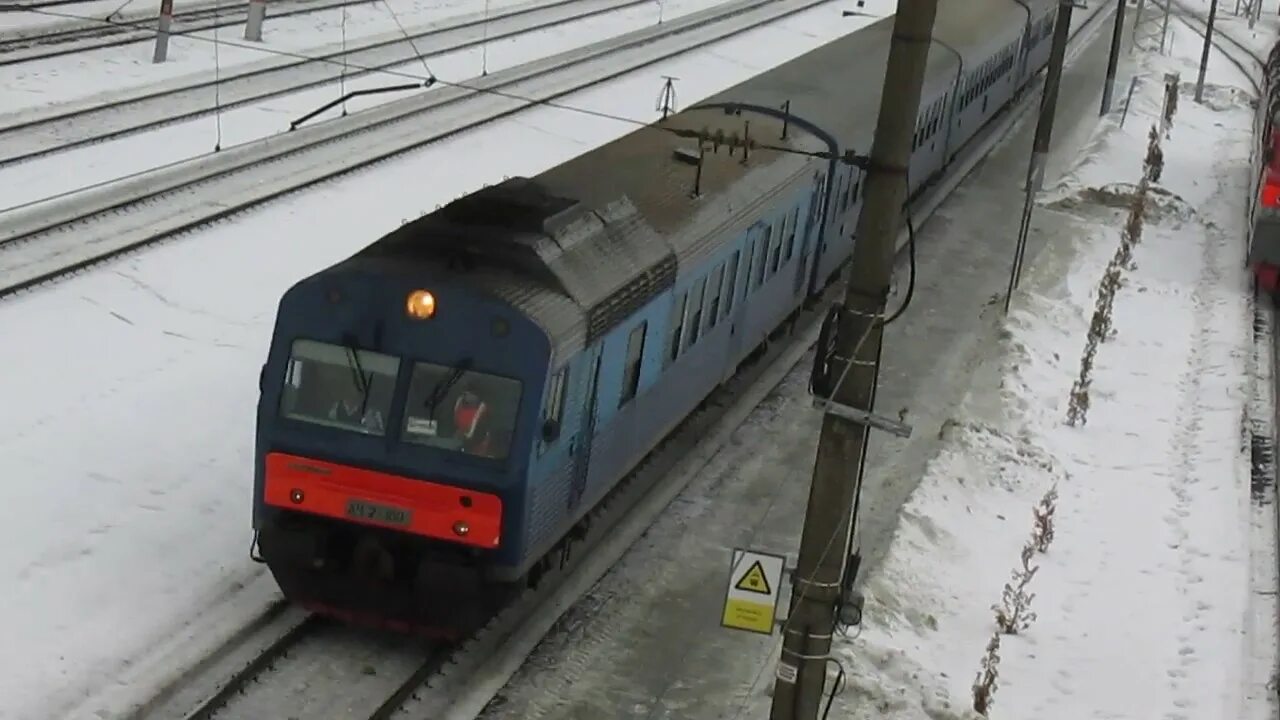 Электричка брянск 2 комаричи. Станция брянск 2 льговский. дизель поезд ач2. жд вокзал комаричи брянск. электричка брянск комаричи.