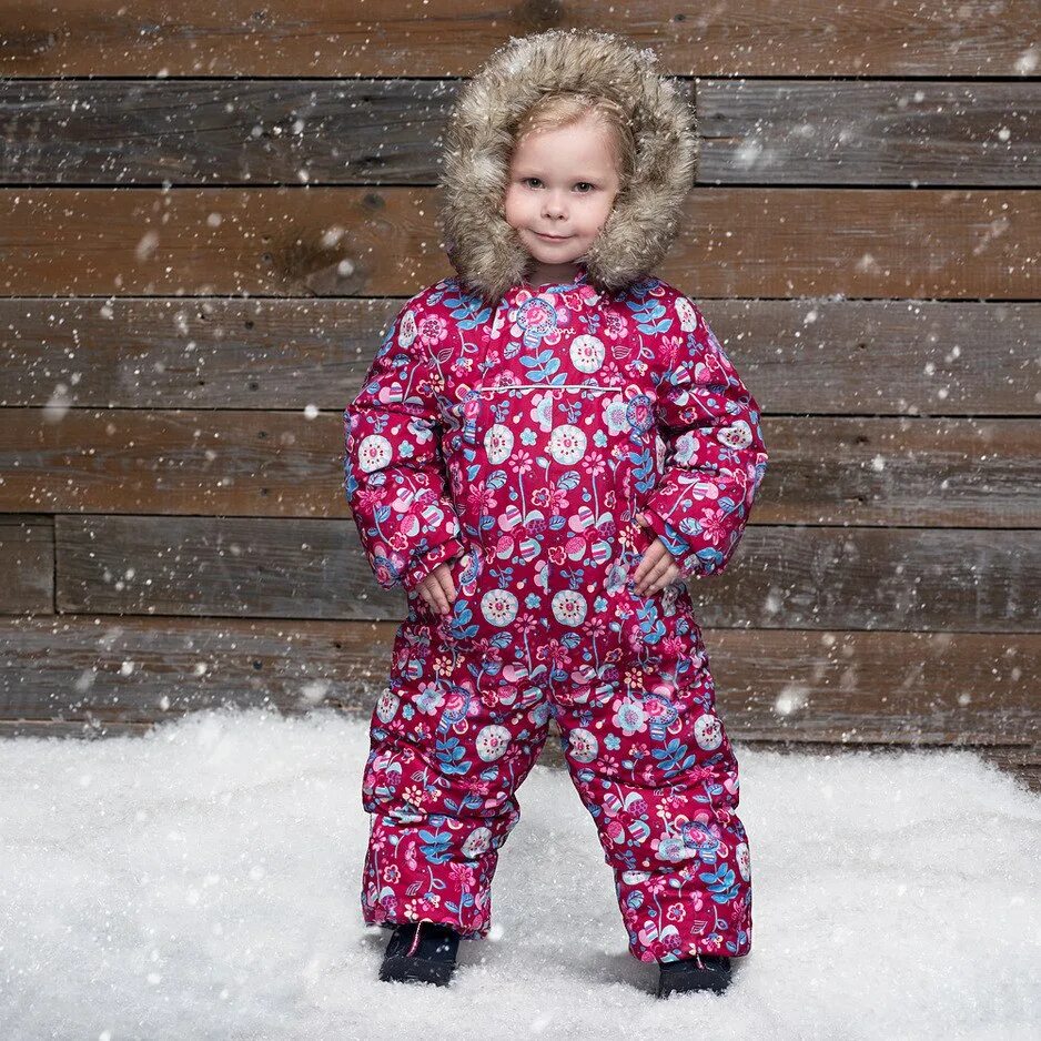 Зимний комбинезон premont 80. Лучшие зимние комбинезоны. Рич фэмили зима комбинезон. Дети в зимних комбинезонах. Molo коллекция 2021-2022.