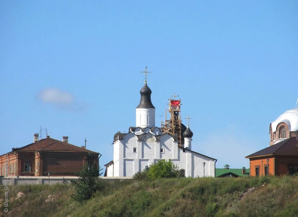 Панорама: Церковь Троицы Живоначальной в Иоанно-Предтеченском Свияжском монастыр