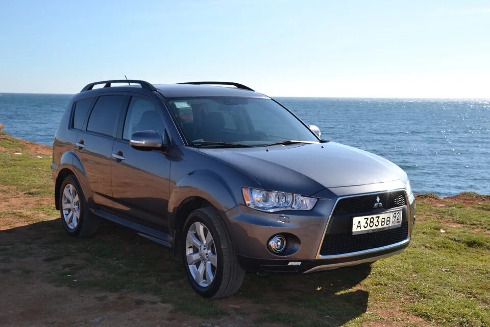 Mitsubishi outlander xl 2012. Mitsubishi Outlander XL 2012 2.4. Mitsubishi Outlander XL, 2010-2012,. Митсубиши Аутлендер XL 2010.