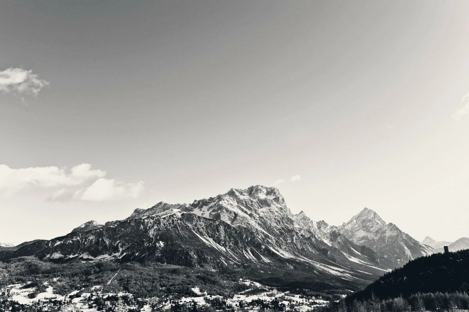 Monochrome sky