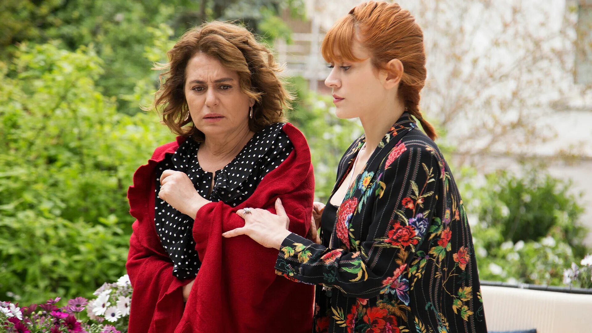 Госпожа фазилет и ее дочери сериал. Госпожа фазилет и ее дочери сериал 2017–2018. Дочери госпожи фазилет турецкий сериал. Госпожа фазилет и ее дочери (2017-2018). Дочери фазилет хазан.