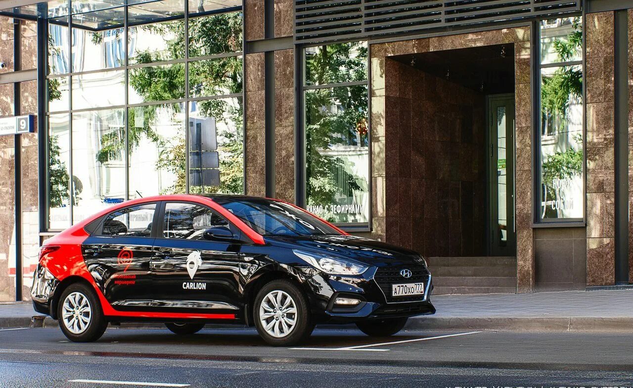 Каршеринг в орле. Лада гранта делимобиль. Rav4 каршеринг. Киа оптима каршеринг. Делимобиль парк.