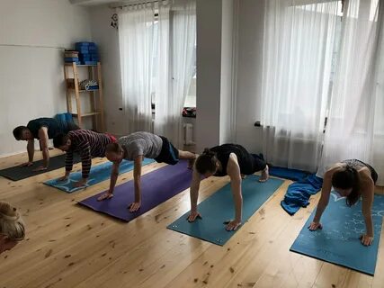 108 сурья намаскар