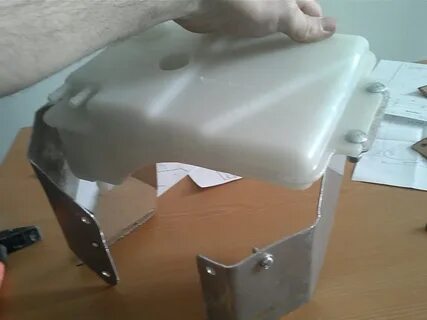 Бачок газ 31105