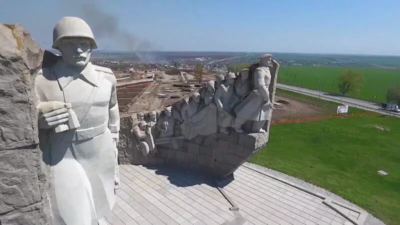 Самбек сегодня. Самбекские высоты таганрог. самбекские высоты ростовская область. самбекские высоты мемориал. таганрог самбекские высоты музей.