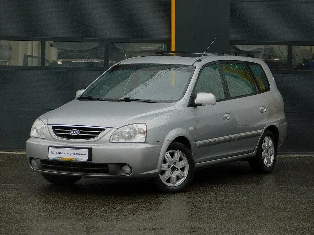 Kia carens купить. Киа Каренс 2003 1.8. Kia Carens 1. Kia Carens 1 Рестайлинг. Kia Carens 1.8 2004.