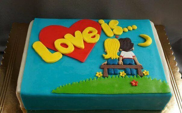 Торт лов из. Торт love is на день рождения. Свадебный торт love is. Свадебный торт в стиле love is. Торт лов из.