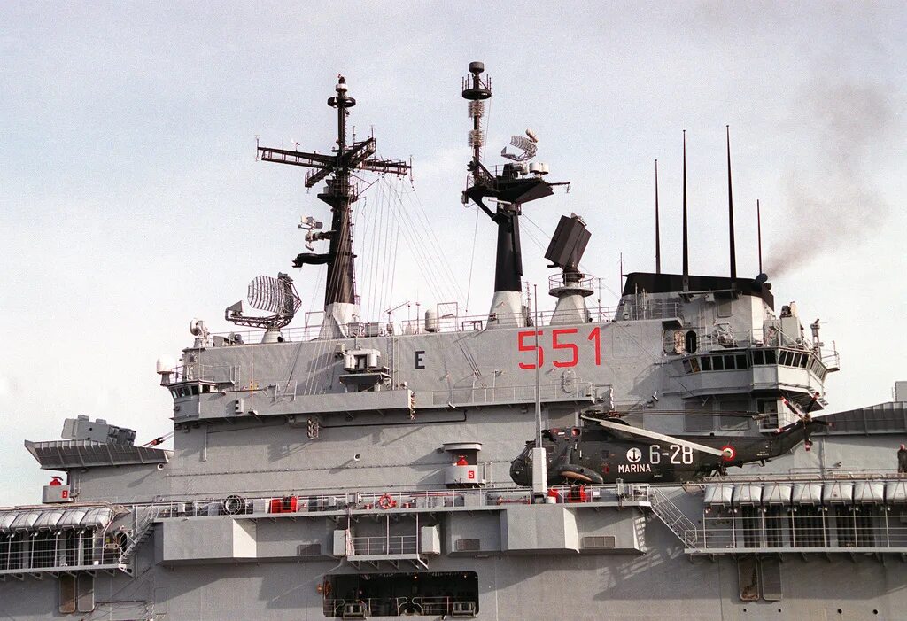 Giuseppe Garibaldi авианосец. Giuseppe Garibaldi aircraft Carrier. Итальянский авианосец Джузеппе Гарибальди. Navy Italy Giuseppe Garibaldi 551.