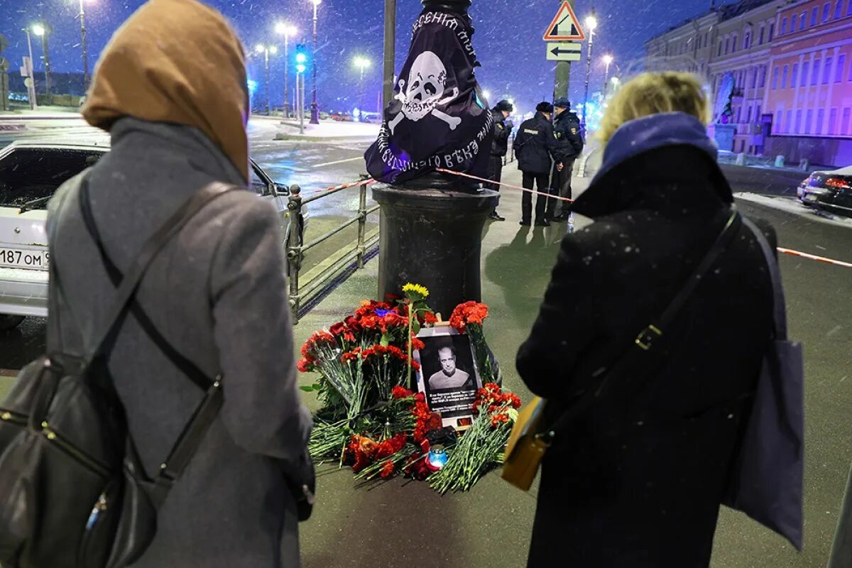 Питер 2 февраля. Прощание с навальным в петербурге. Акция в честь памяти навального спб. Сторонники навального в питере. Прощание с навальным в петербурге.