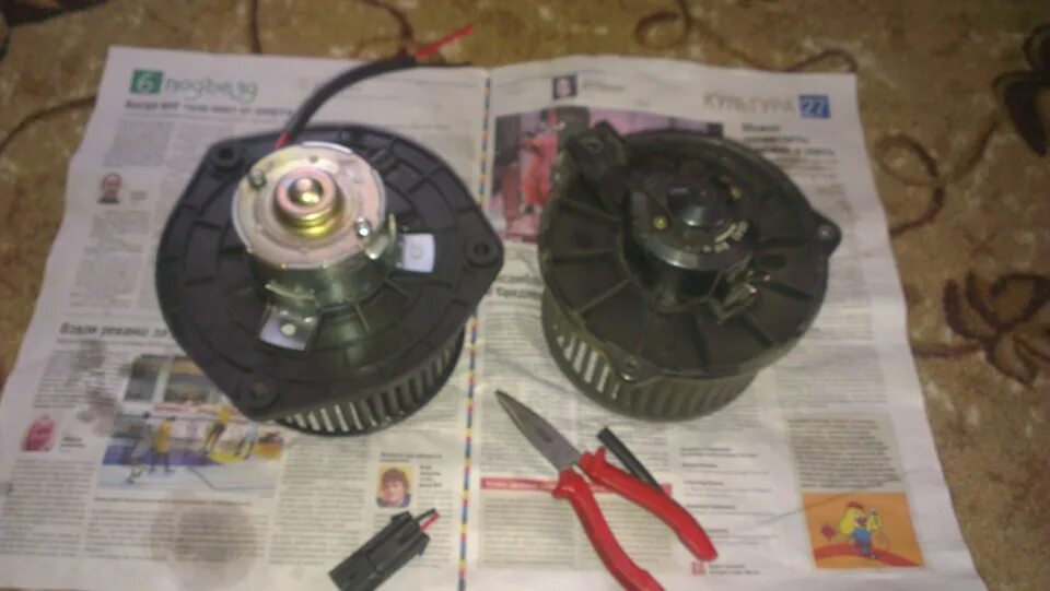 Ваз 2110 моторчик отопителя печки. Как поменять моторчик печки 2110. Как поменять моторчик печки 2110. Мотор печки ваз 2110 2002. Мотор печки ваз 2112.