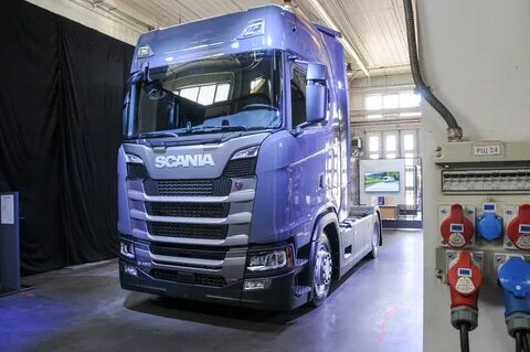 Грузовой тягач scania