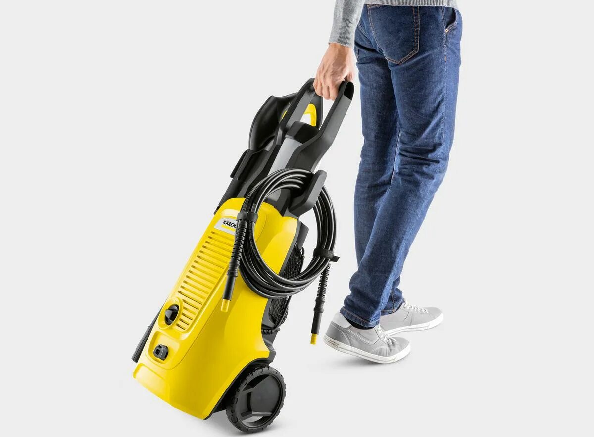 Мойка керхер купить в москве. Моечная машина высокого давления Karcher k 4 Universal 1.679-300.0. Мойка высокого давления Karcher k 4 Universal. Мойка высокого давления Керхер к4. Мойка высокого давления Karcher k 2 Universal car.