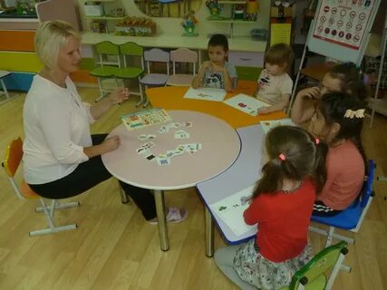 Работа воспитателя в группе компенсирующей направленности
