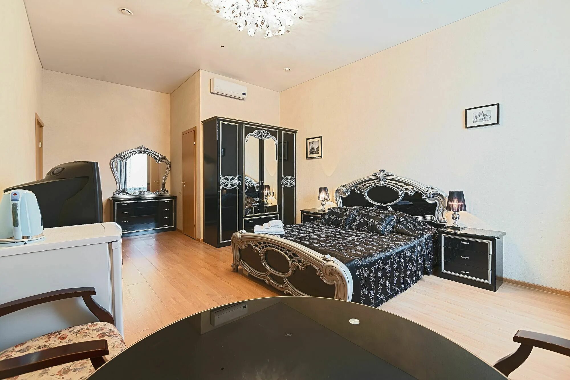 Лиговский проспект 44 санкт-петербург. Отель ра на невском. Отель 44. Отель 44. Петербург лиговский 44в.