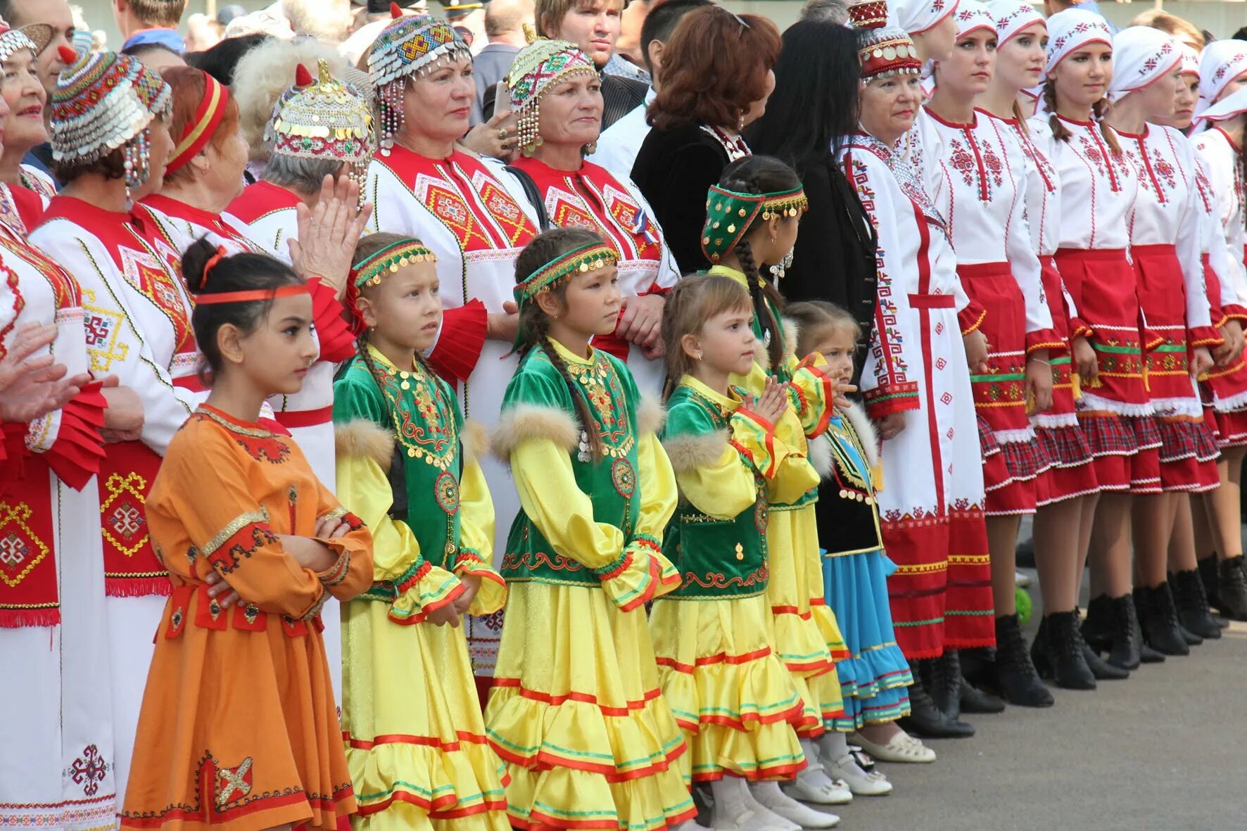 Дружба народов инн. Дружба народов России. День дружбы народов. День дружбы народов Самарской области. Народы Самары.